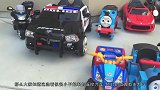 8辆遥控汽车就能拉动一个人小哥亲测，这动力小哥直接被拖着走