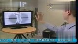 轻动手指操控显示屏双手已能代替遥控器
