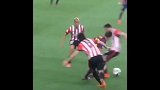 球迷视角！那年梅西青春年少 连过数人破门