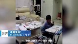 男孩上网课态度不端正被揍，哭着报警称“妈妈打我，好害怕”