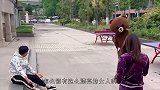 网红熊真是个逗比，后面的一幕太搞笑了！