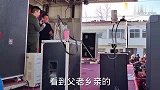 陈光标现场演唱吃光光，上千人围观太壮观了，来看看