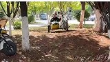 坐斗里骑车，正宗口音