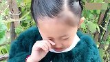 这东北小丫头太聪明了，她亲爹差点被气死，全家乐翻