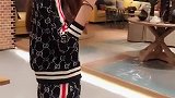 这是我大哥的女朋友，网友这气势一般女生可真比不了！