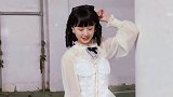 “从不怀疑任何真心 真心本就瞬息万变”