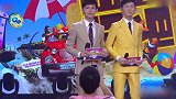 本尊和蜡像同框，何炅被神还原一模一样，邓紫棋假扮蜡像吓人