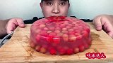 30元一斤的樱桃，挖去籽做成“樱桃果冻蛋糕”，吃的好过瘾！