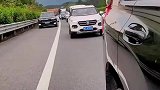 自以为是非要走捷径，前方还真可能就有贵人出现