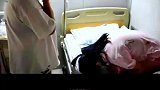 十六岁女孩身患重症自感时日不多，病床上跪谢母亲