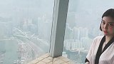把天龙轩叫到房间来吃。