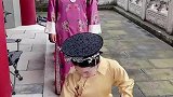 剧组群演领盒饭，看出皇后妃子宫女的区别了吗？