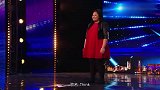 英国达人秀：小胖妮一首歌曲，一开口太惊艳，天生歌者