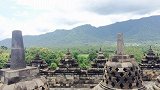 世界最大佛教遗址与长城齐名，印度尼西亚必去的景点