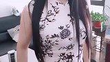 你敢碰我一下试试，我就赖上你，天天粘着你看你烦不烦