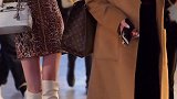 三里屯气质豹纹裙长腿小姐姐穿搭高级感穿搭 街拍美女