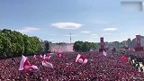 欢乐的海洋！阿贾克斯十万球迷共庆“双冠”