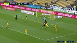 第53分钟尼姆球员德沃射门 - 打偏