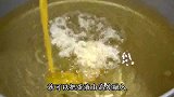 西红柿炸蛋焖面家常做法,面条吸收汤汁,配上炸蛋,真的太香了