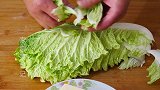 白菜豆腐煲怎么做最好吃？诀窍都在这里，香气四溢，炖一锅不够吃
