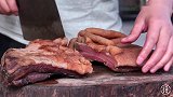 采了今年最后一批鲜竹笋,配上地道老腊肉,炒一盘竹笋腊肉