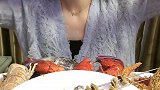 小姐姐加速吃原汁原味的海螺，到最后却一口都没吃到