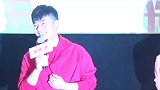张子萱被拍大肚后晒工作照被喊好好休息，本尊不出镜怕暴露孕肚