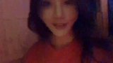 第一次来酒吧。很紧张不敢笑。