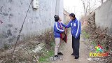 欢欢的童年：今天是冬至哦！妈妈给姐妹俩包彩色的饺子，真好吃！