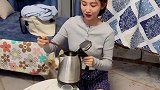 这人真是，大过年的不喝口水就走了 抖开无限剧场  初五迎财神
