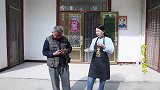 农村公公吃土豆喝啤酒，儿媳妇拿来一箱饼干，为啥被公公嫌弃太孬