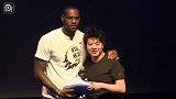 篮球-14年-2014巨星中国行：勒布朗现身北京 出席耐克“打出名堂”媒体见面会 詹姆斯郎朗双人钢琴演奏-新闻