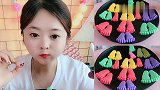美女直播吃彩色巧克力脚丫，各种口味任意选，是我童年向往的生活