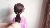 50岁的大妈头发这样盘，优雅有气质，步骤超简单