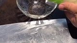 酸菜鱼，酸菜要先炒一下，在用来煮汤！
