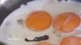 怀孕期间这2种食物要少吃，损害胎儿大脑发育，孕妈要重视