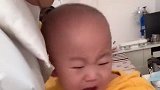 三胞胎兄弟打预防针，大家看看谁哭了，这表情太逗了吧