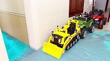 小哥哥忘记关水龙头，家里都被淹没了，还好有充气船！