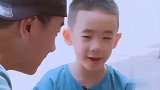 陈小春饭间出难题，Jasper撒娇卖萌求放过，超级软萌