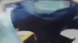 外卖小哥太优秀了，因为主动蹭车，帮民警成功抓捕逃犯