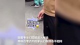 考场外“丢了魂”的爸爸 内心却慌到飞起
