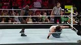 WWE-14年-RAW第1110期：鲁瑟夫乱入一脚踢爆马克亨利-花絮