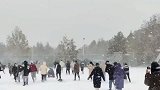 这就是暴雪之后的济南大学生活，我还以为是巴勒斯坦战场！