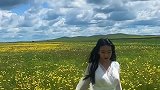 人如花，花似海，人在花中游花海，花映人面醉花香！