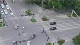 惊楼上发现小车，比其他小车小很多