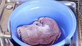 沙姜猪肚的做法，过年用这道菜招待亲朋好友，特有面子