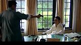 小伙挟持老板，誓要救出自己的弟弟