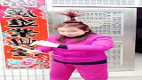 傻妞一直在努力坚持，相信总有一天门上这两个字会降临