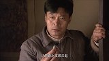 邓团长看到柜子下的石子想到了老婆