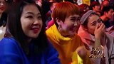 欢乐喜剧人：贾冰这该配一副眼镜了吧，情侣看成母子，太好笑了